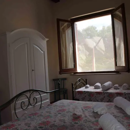 Tatil Evi La Pinetina Di *